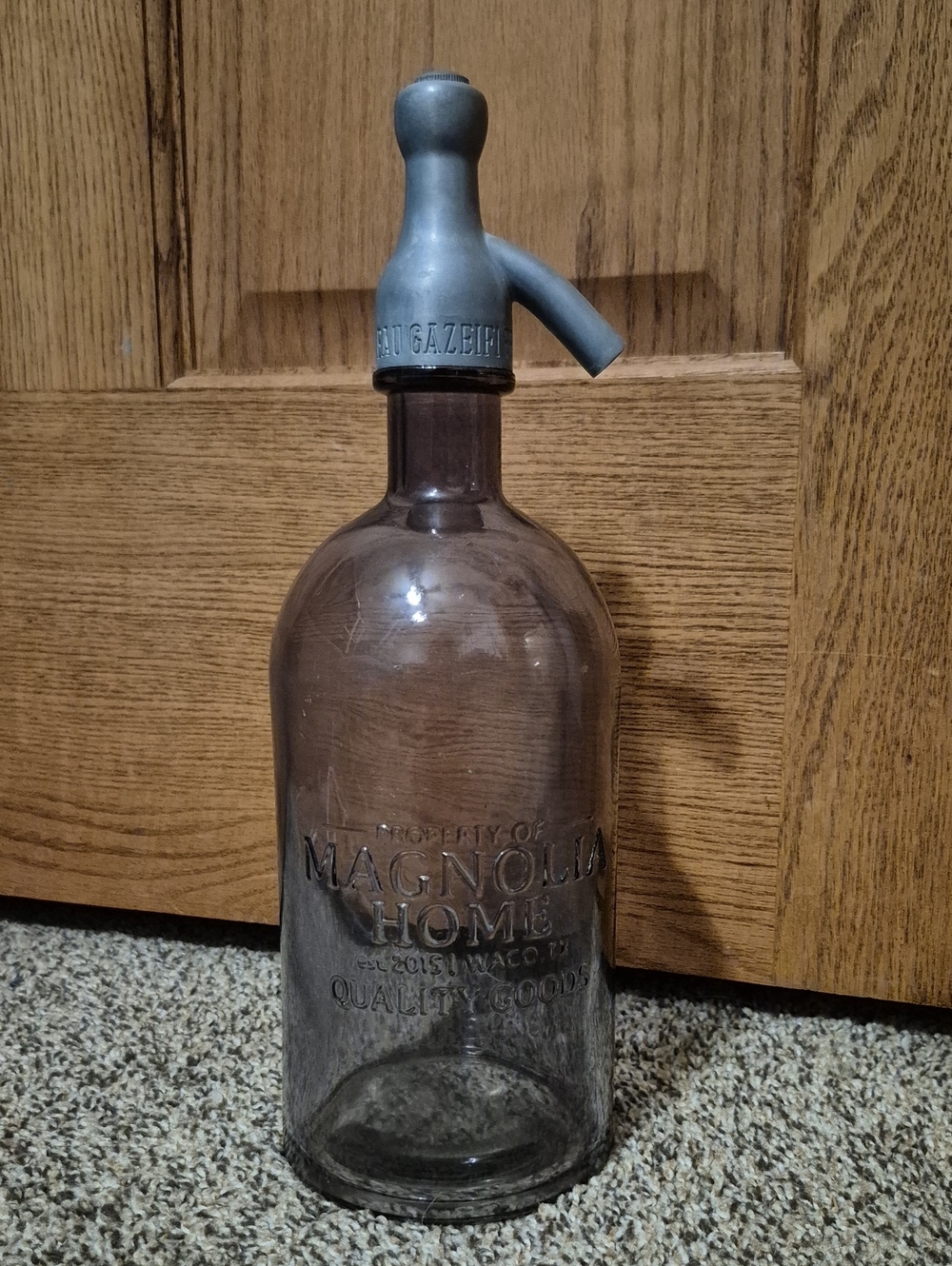 Magnolia Gray Glass Bottle with Gray Spout